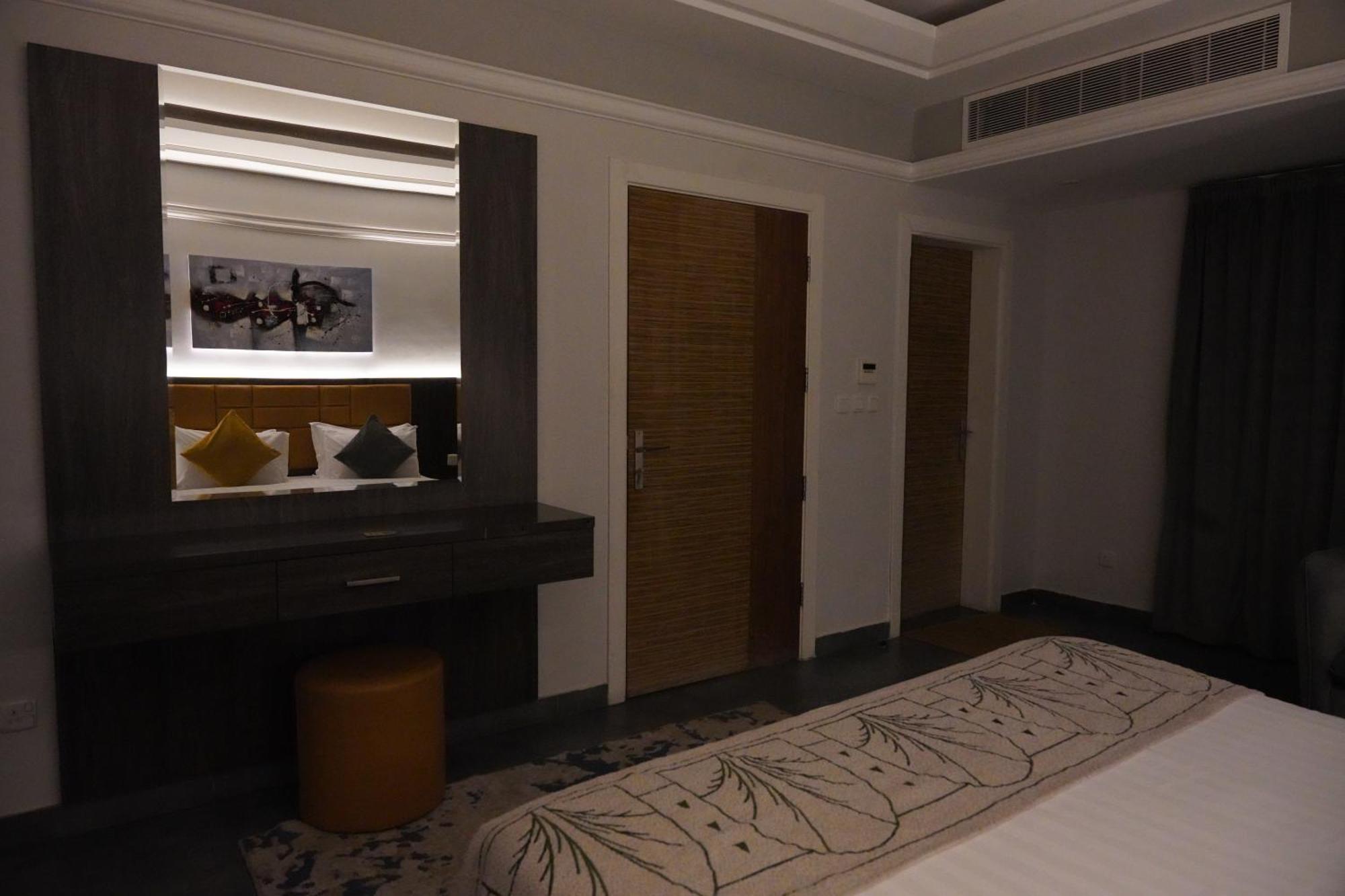 Tura Residence Riadh Exterior foto